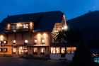 www.hotel-neuhauser.com