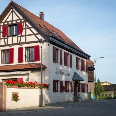 © Céline Schnell - Une fille en Alsace