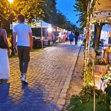 Marché d'artistes et de créateurs