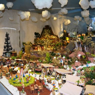 Exposition - un village de Noël miniature