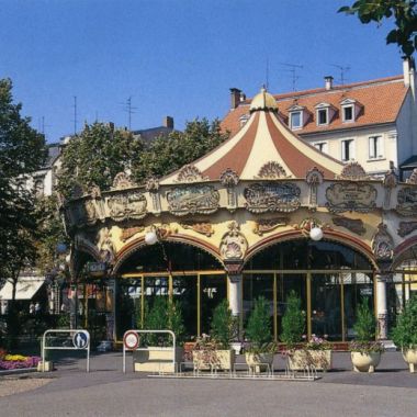 https://les-delices-du-carrousel-colmar.eatbu.com/?lang=fr