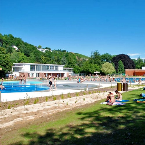 La piscine plein air d'Obernai, un cadre exceptionnel